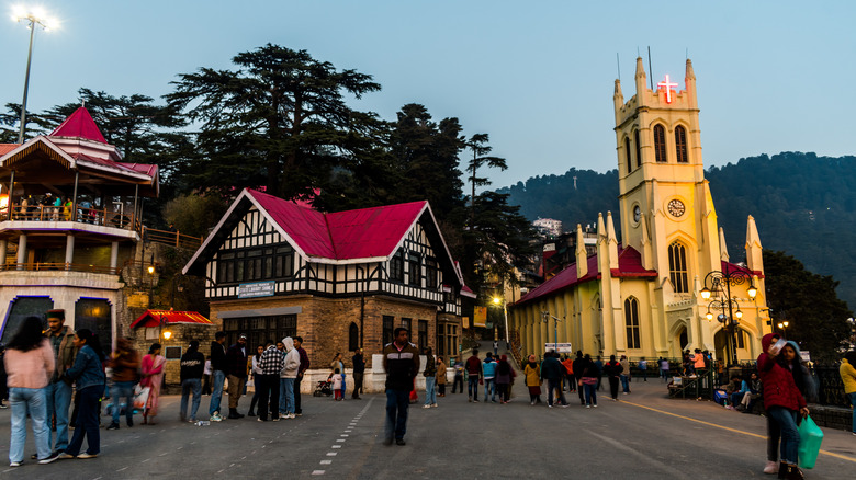 Crowds walking around Ridge road in Shimla's town center
